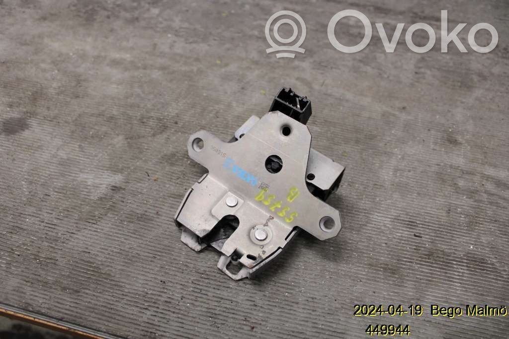 Loading door lock   31440244