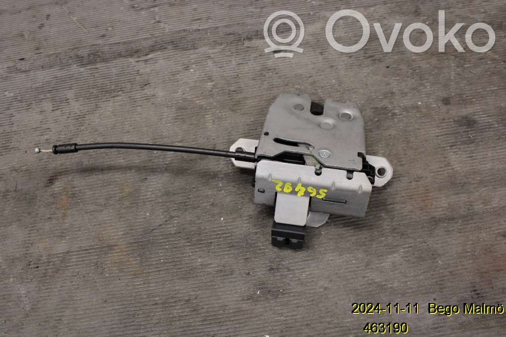 Loading door lock   31440489