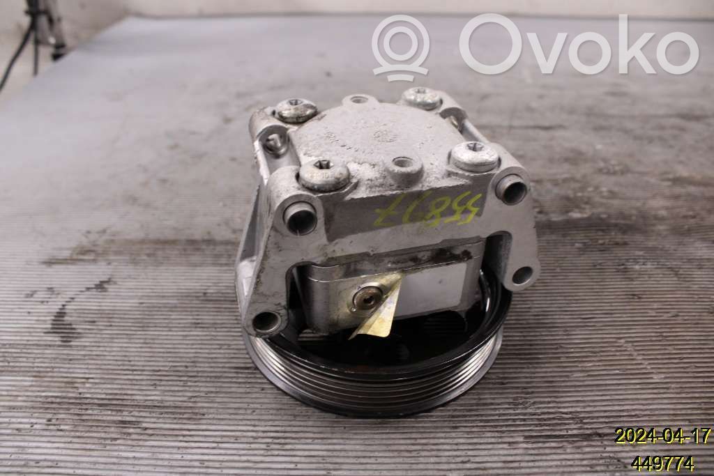 Volvo S60 Ohjaustehostimen pumppu 