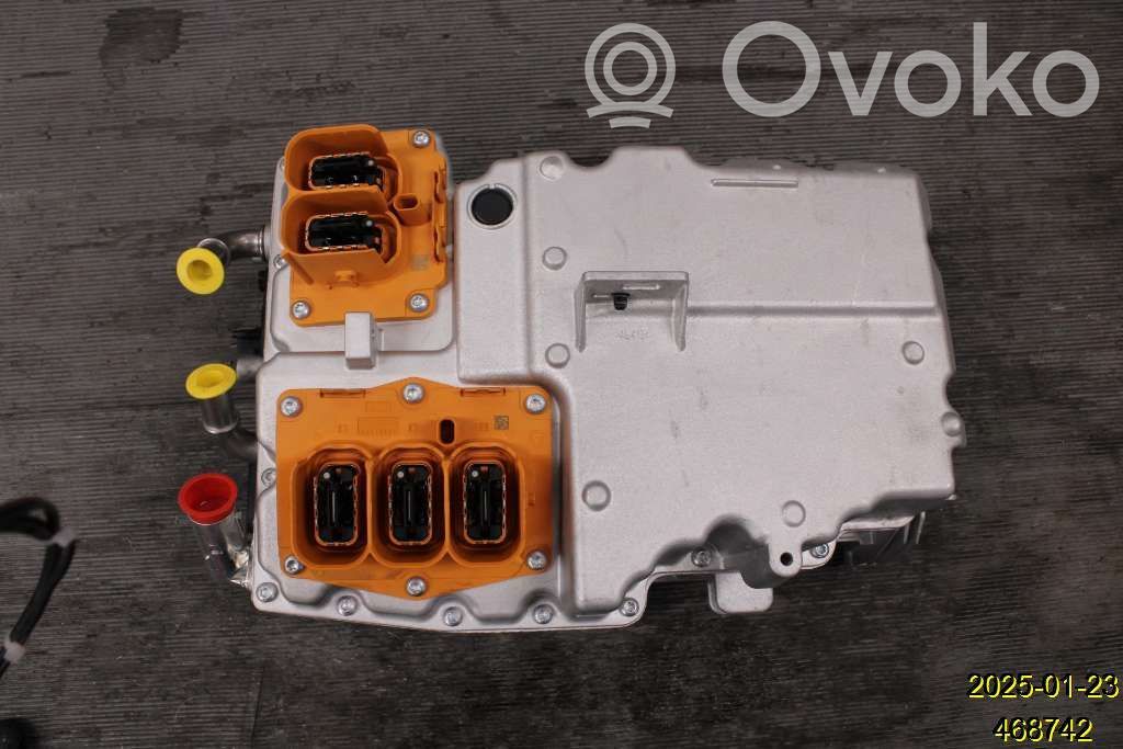 Inversor/convertidor de voltaje   36010904,32324795