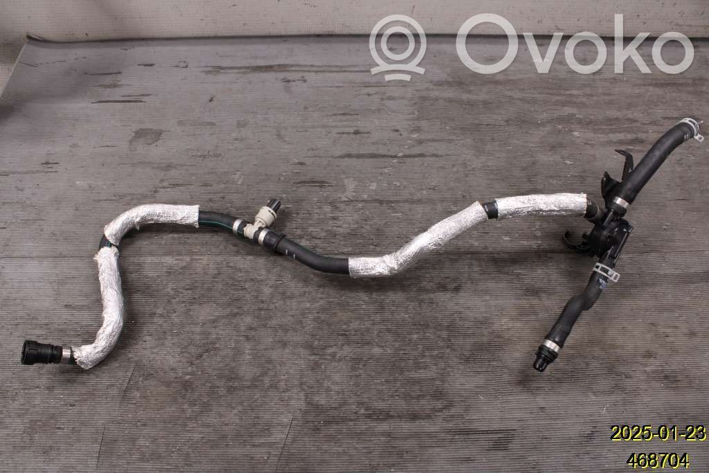 Volvo XC90 Conductă/furtun lichid de răcire motor 