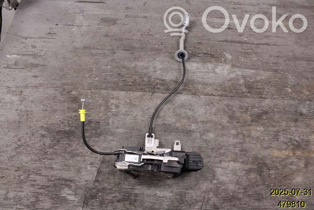Volvo S90, V90 Motor închidere centralizată 