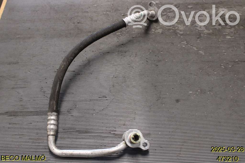 Volvo V40 Ilmastointilaitteen putki (A/C) 