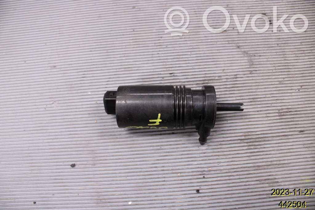 Volvo XC60 Headlight washer pump 