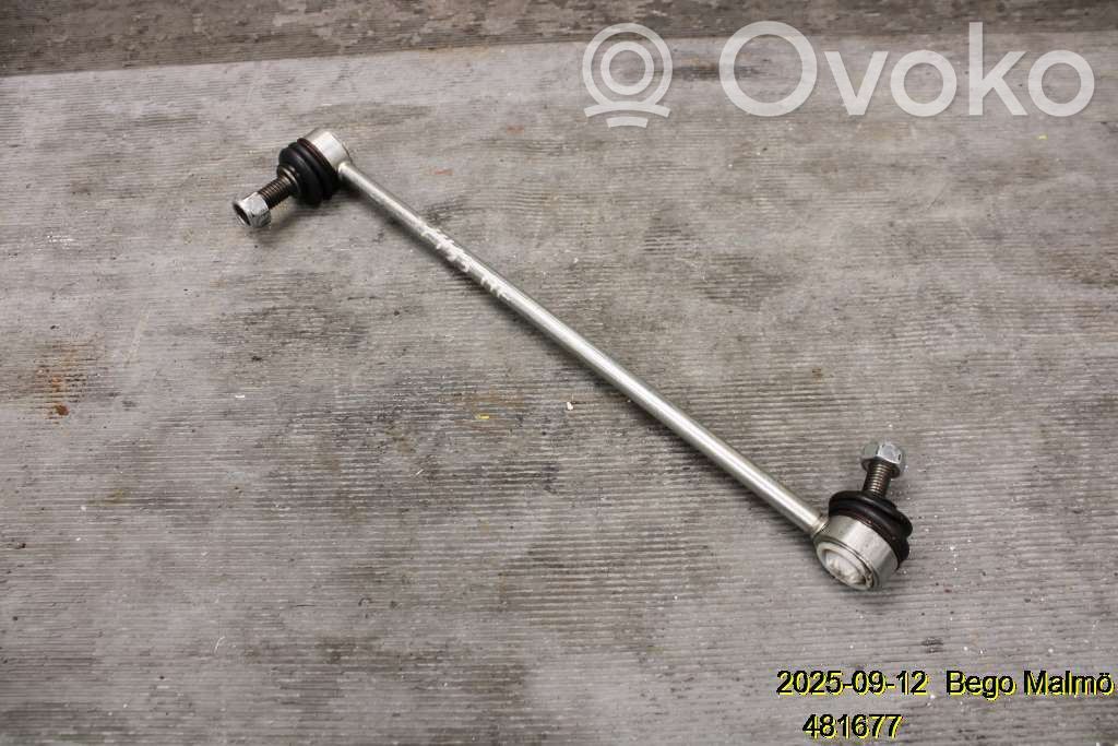 Volvo V70 Sway bar bush bracket, front 