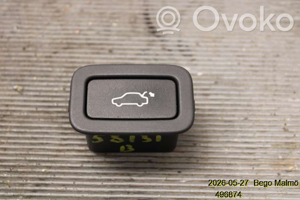 Tailgate/boot open switch button   31412055,31264960