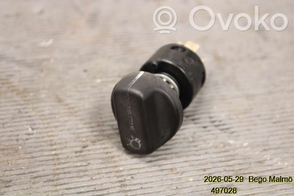 Light switch   1362697