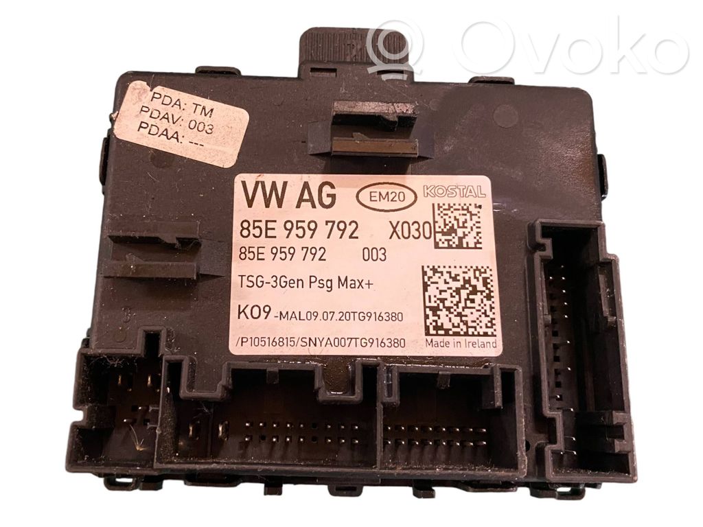 Audi Q4 Sportback e-tron Door control unit/module 