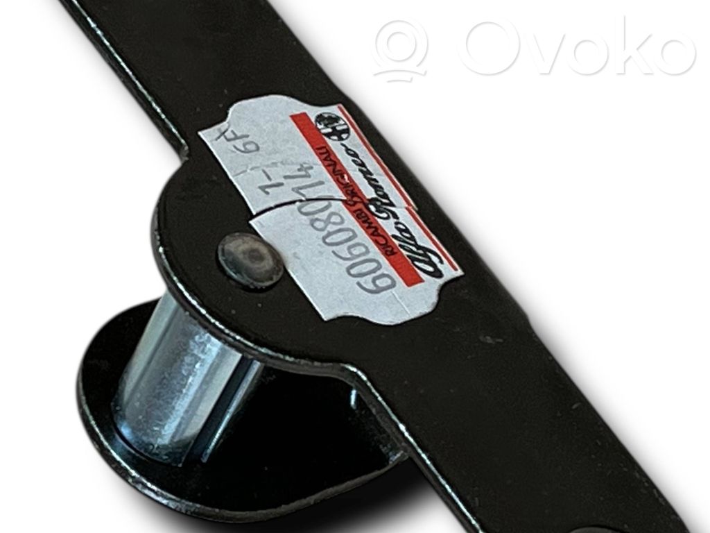 Alfa Romeo 147 Oil filter mounting bracket 