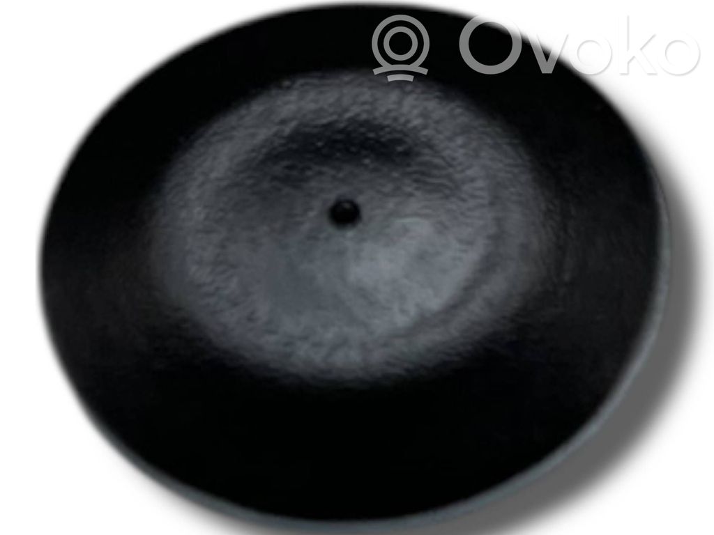Volvo V60 Oil filter mounting bracket 