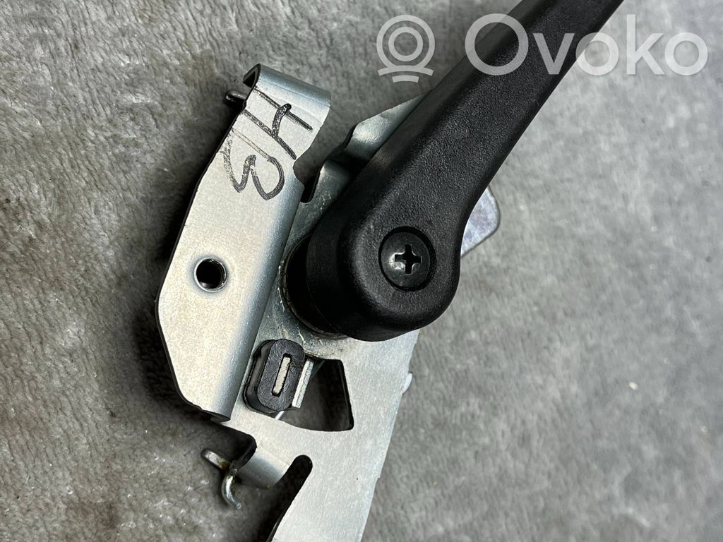 Seat Leon IV Rear glass lock/latch 
