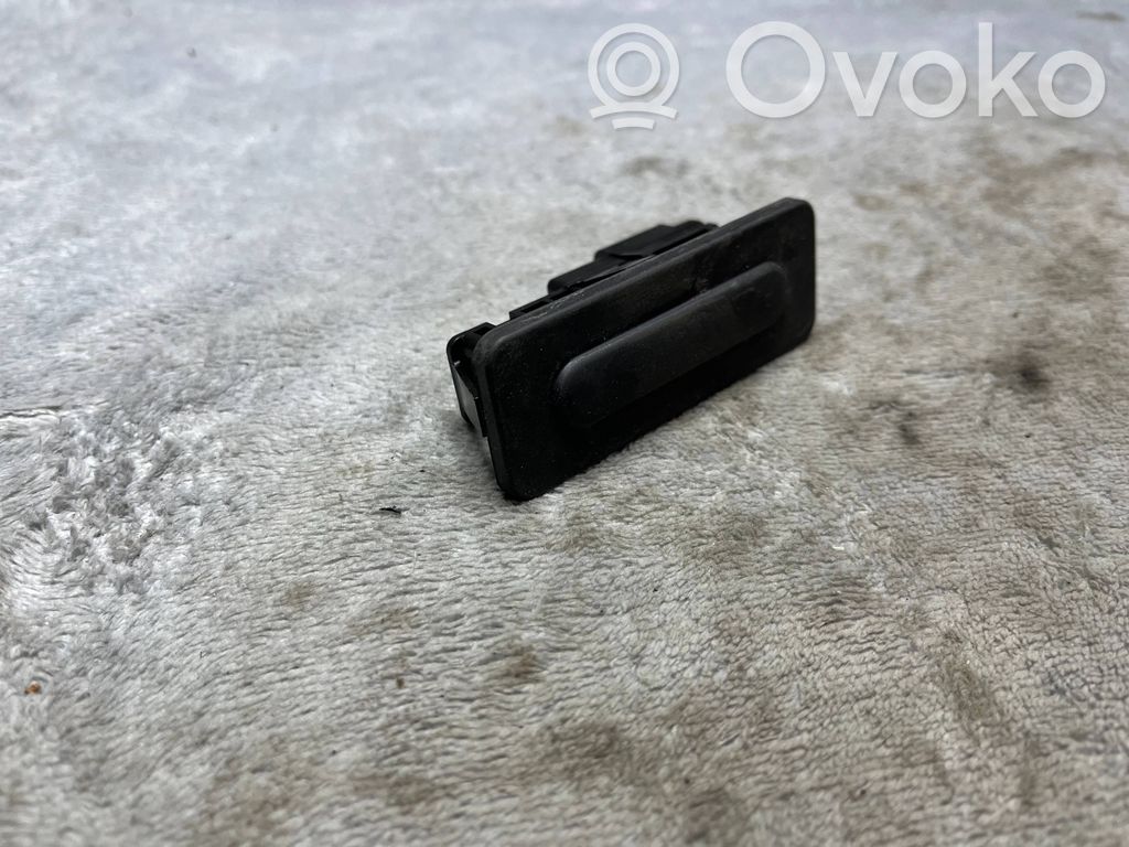Citroen Berlingo Încuietoare/cârlig geam spate 
