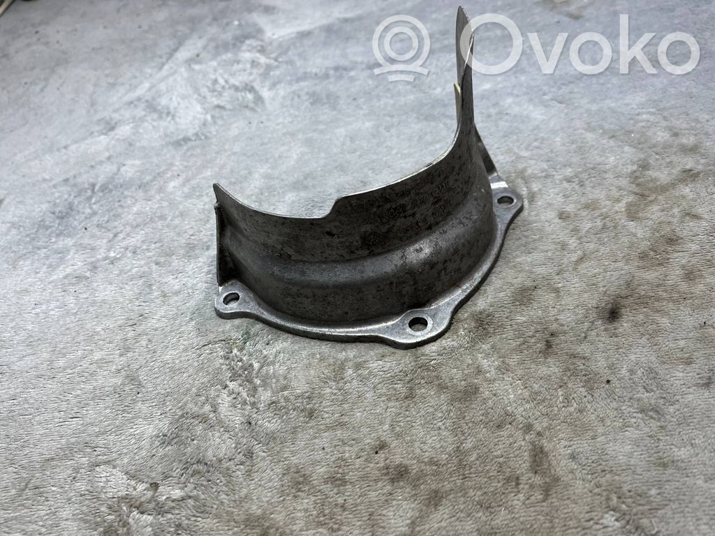 Oil filter mounting bracket   C810,8W0407720A