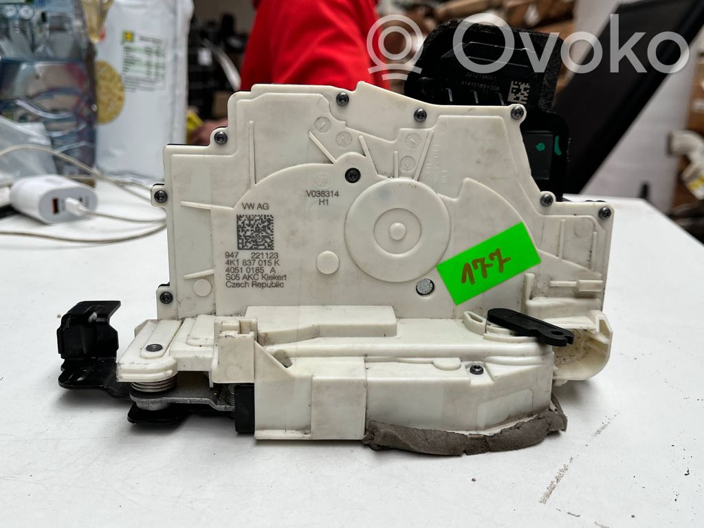Audi A6 S6 C8 4K Rear glass lock/latch 