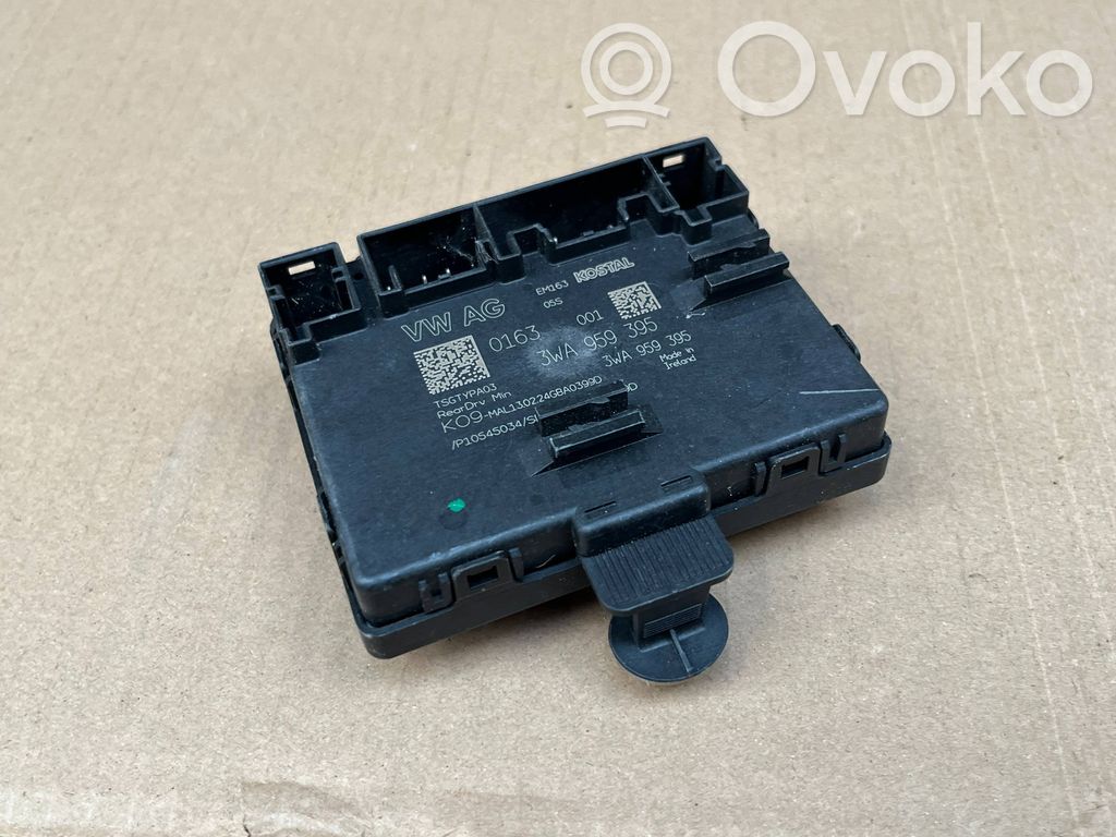 Volkswagen Touran II Engine ECU kit and lock set 