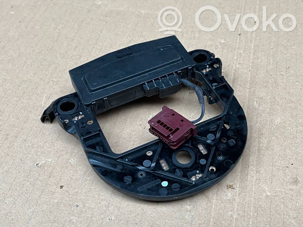 Mercedes-Benz GLB X247 Rear glass lock/latch 