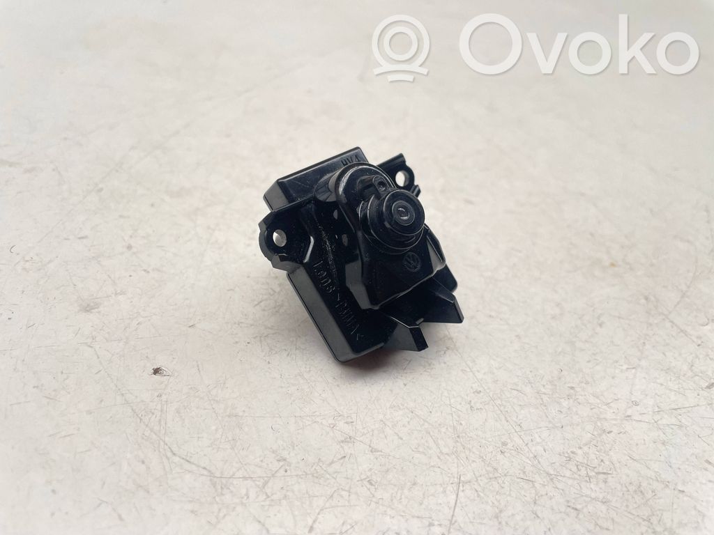 Skoda Octavia Mk4 Rear glass lock/latch 