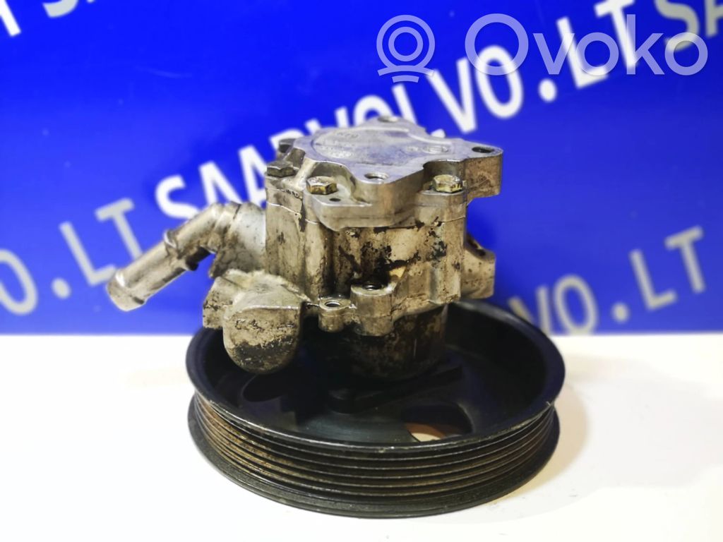 Saab 95 - 96 Ohjaustehostimen pumppu 