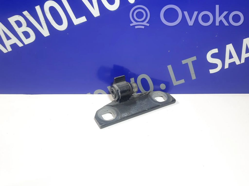 Volvo S60 Front door upper hinge 