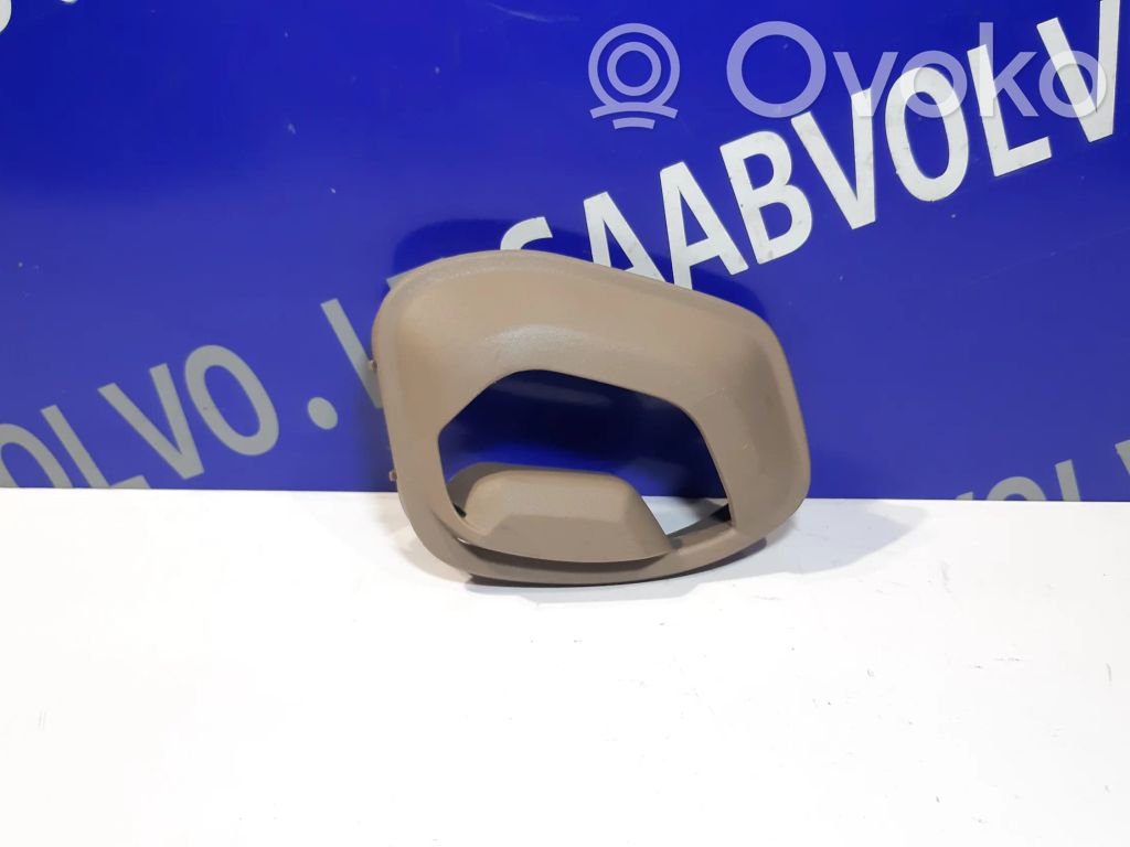 Volvo S60 Kita salono detalė 