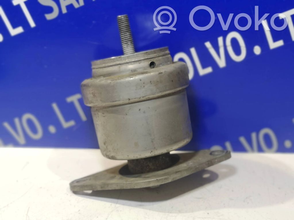 Saab 95 - 96 Engine mount bracket 
