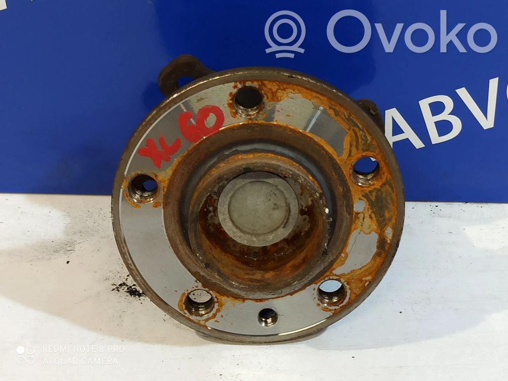 Cubo de rueda trasera   31329971