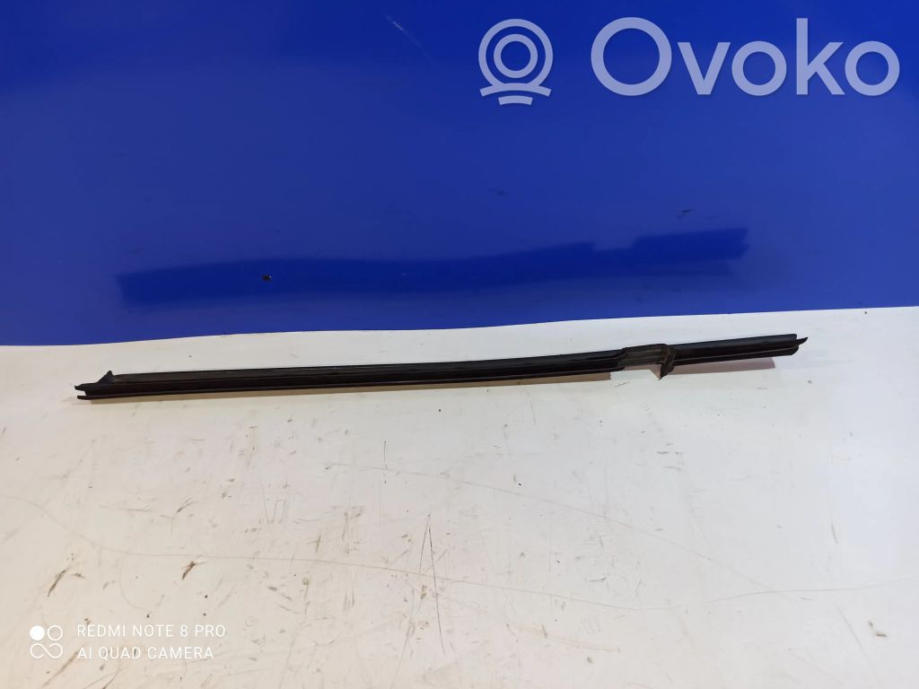 Volvo S60 Listón embellecedor de la puerta corredera (moldura) 