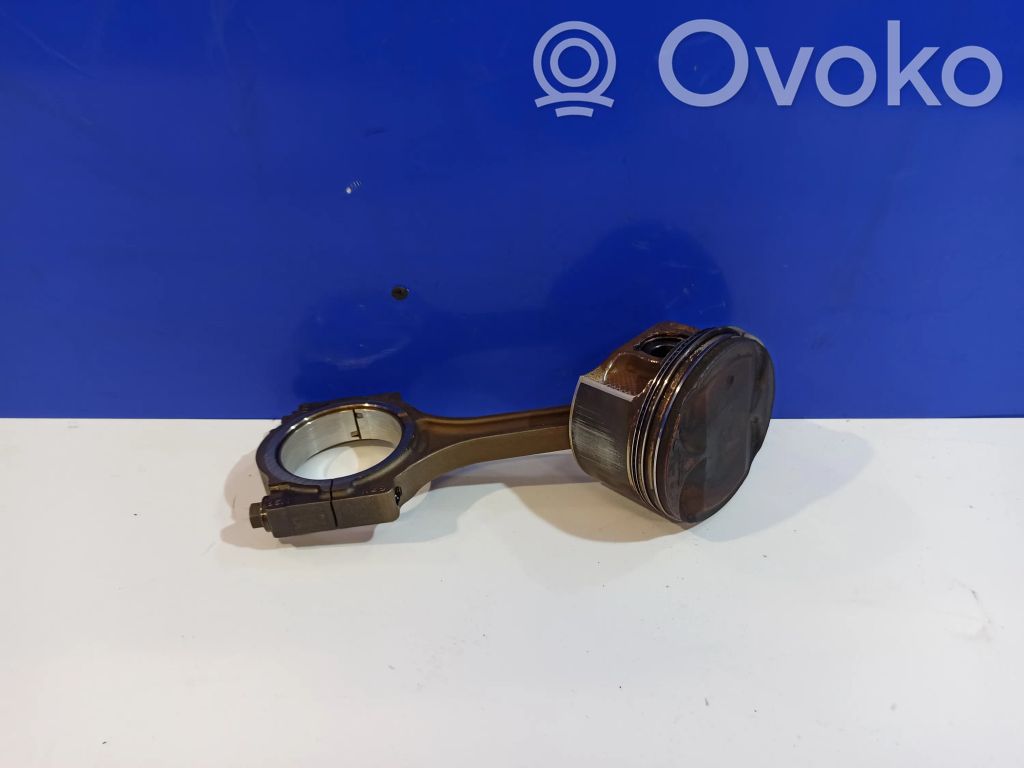 Saab 9-3 Ver1 Piston 