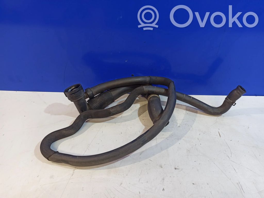 Engine coolant pipe/hose   13220128