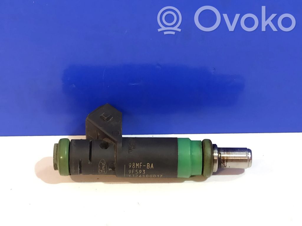 Ford Focus Fuel injector 