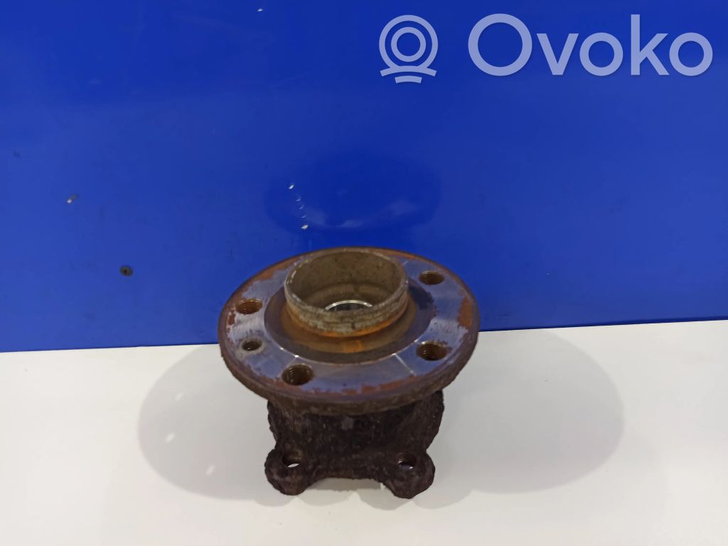 Cubo de rueda trasera   31360026