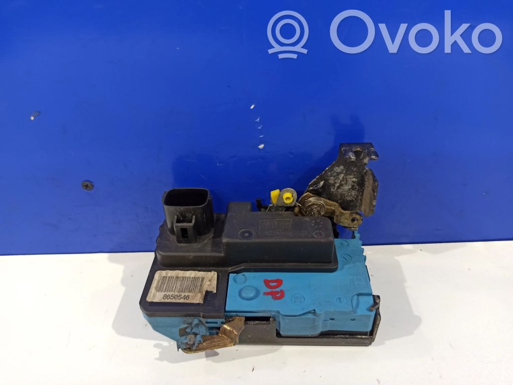 Volvo S80 Priekšpusē slēdzene 