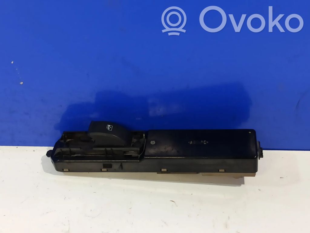 Saab 9-3 Ver1 Przyciski szyb 
