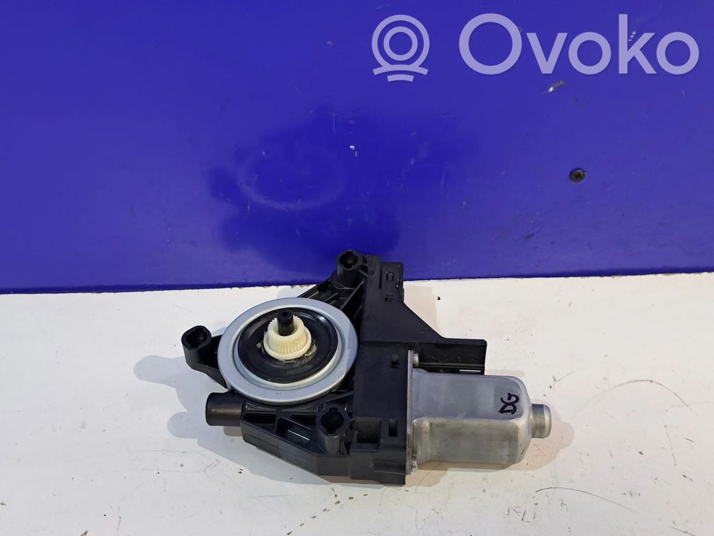Volvo V70 Rear door window regulator motor 