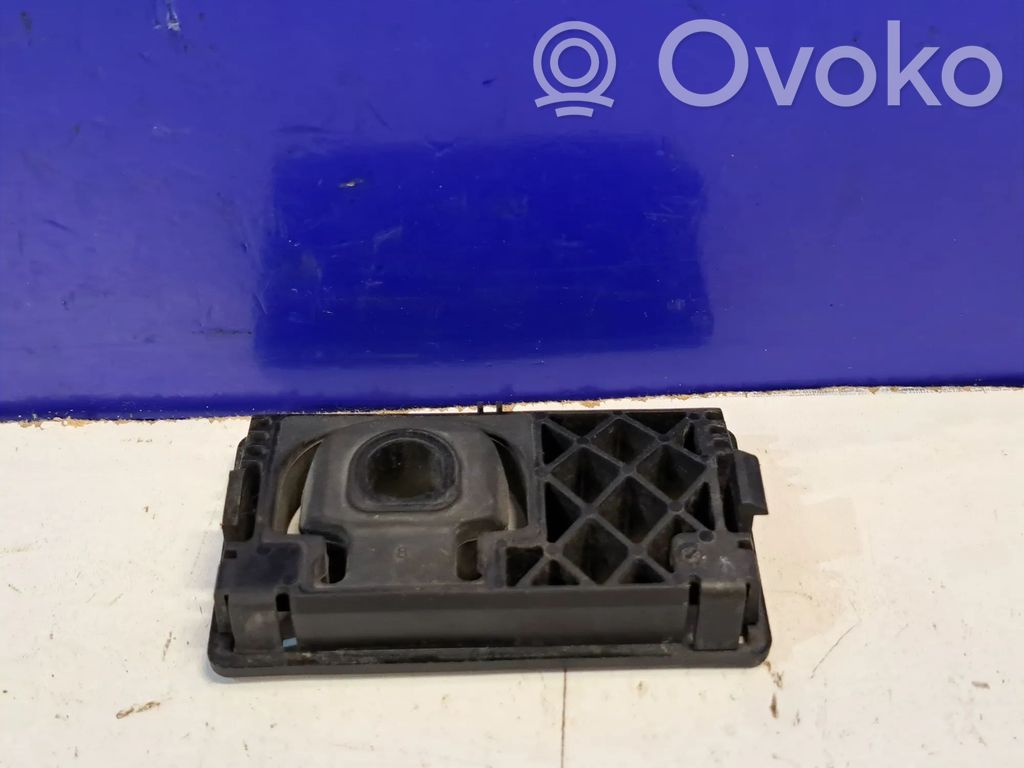 Volvo V60 Radiator support slam panel bracket 