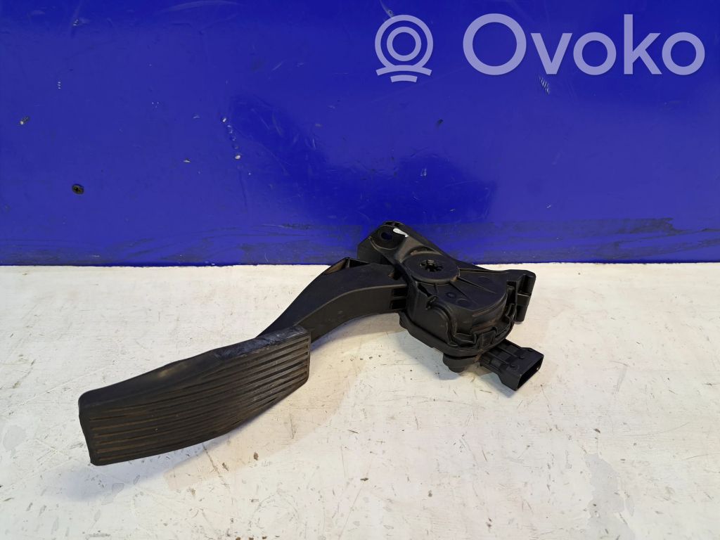 Akceleratoriaus pedalas   13272900,13237352,6PV00976500