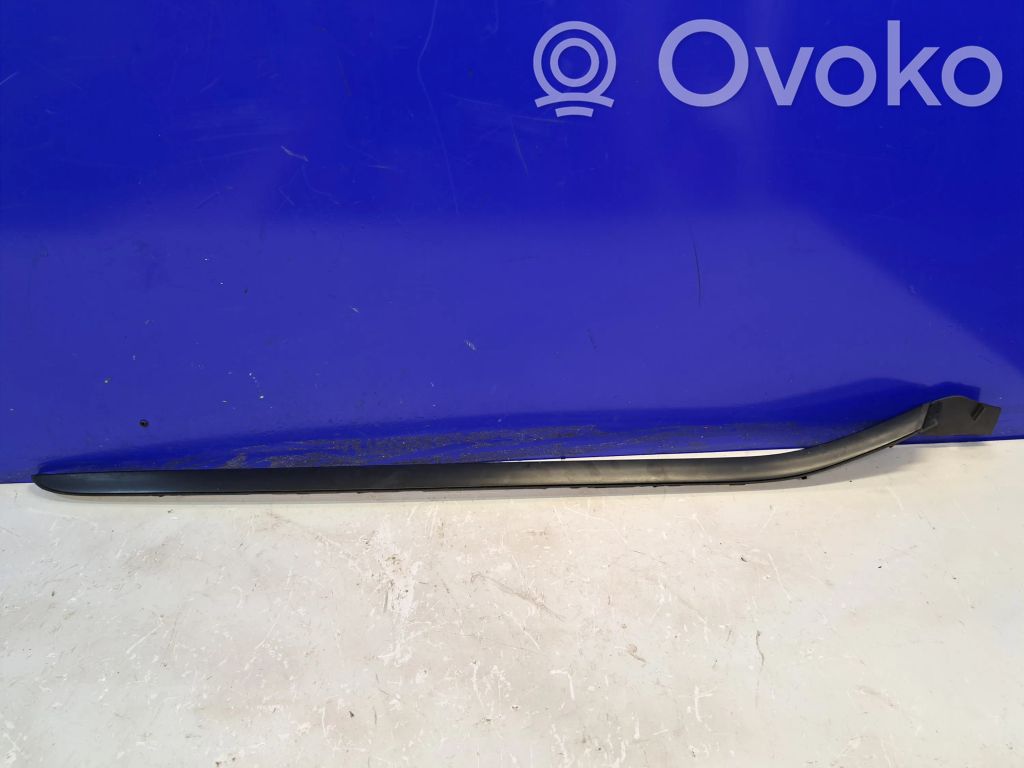 Lexus RX 450H Windshield trim 