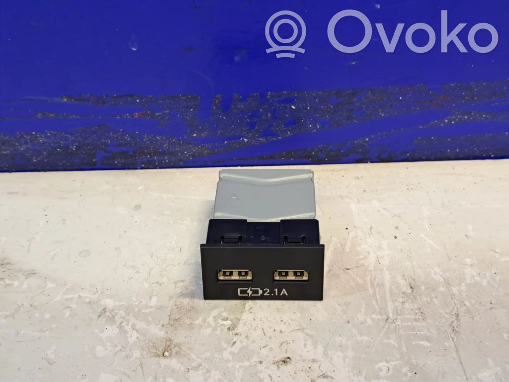 USB socket connector   8553250030