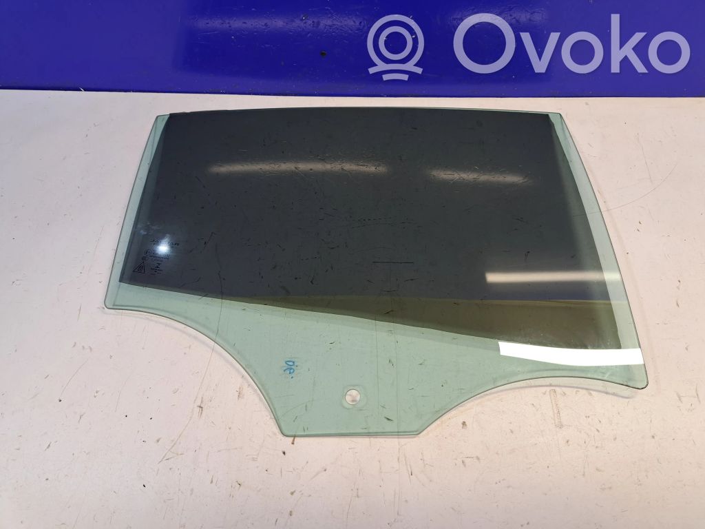 Jaguar XE Rear windscreen/windshield window 