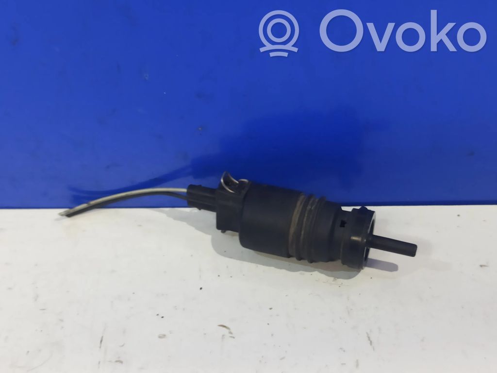 Saab 9-5 Windscreen/windshield washer pump 