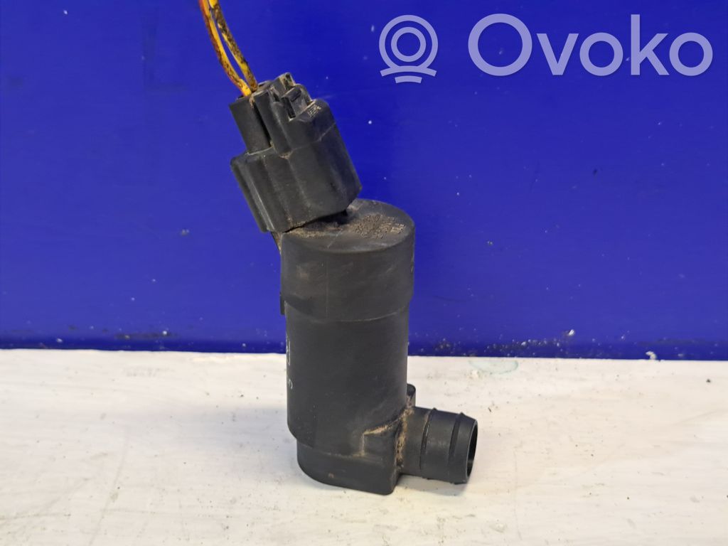 Volvo S60 Windscreen/windshield washer pump 
