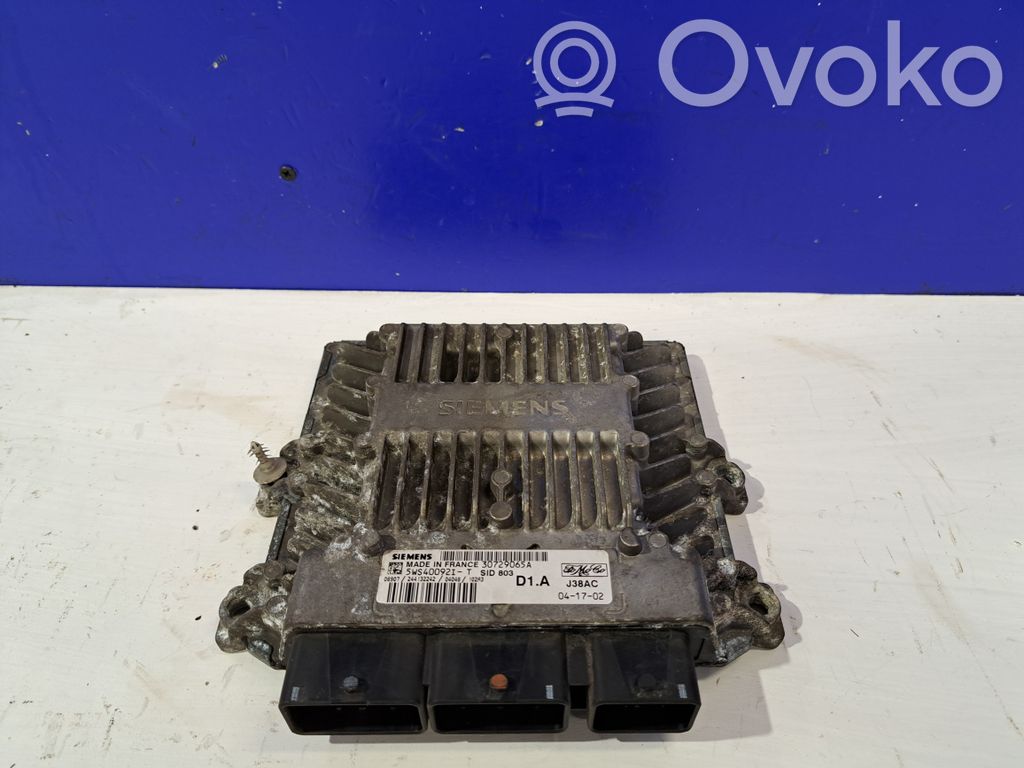 Volvo V50 Engine control unit/module 