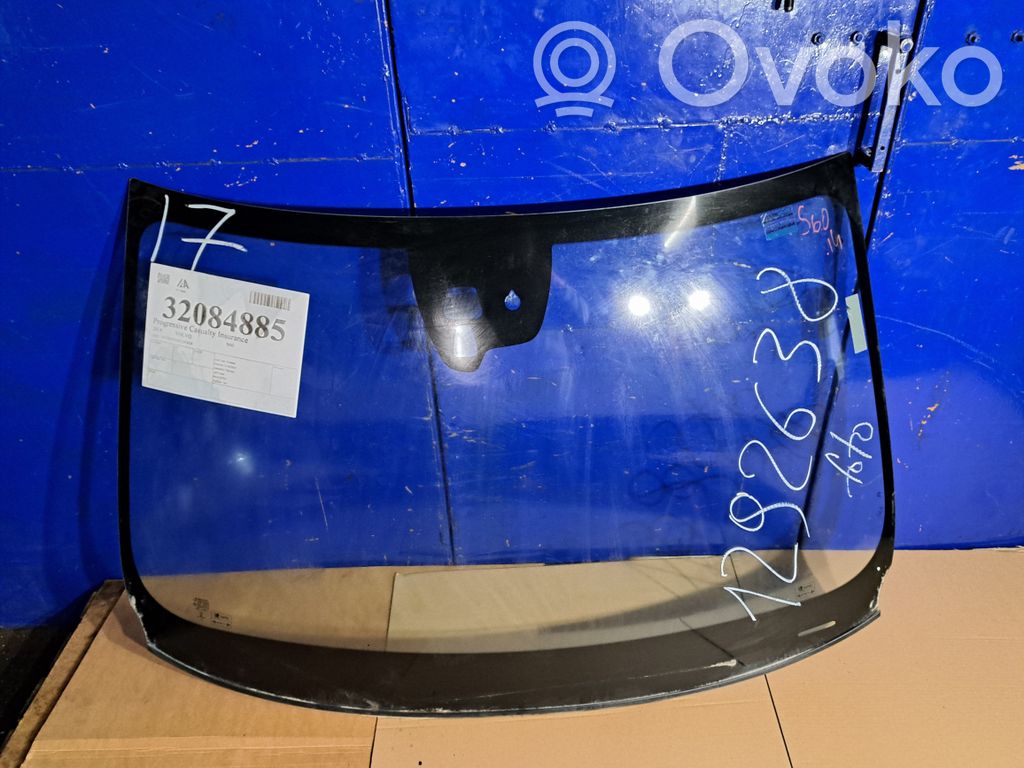 Volvo S60 Front windscreen/windshield window 