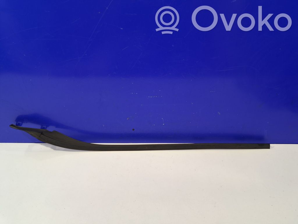 Volvo S60 Windshield trim 