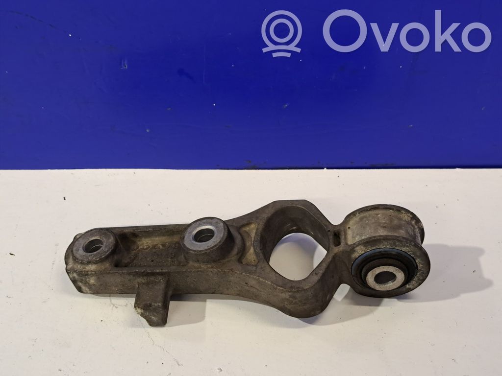 Volvo S60 Gearbox mounting bracket 