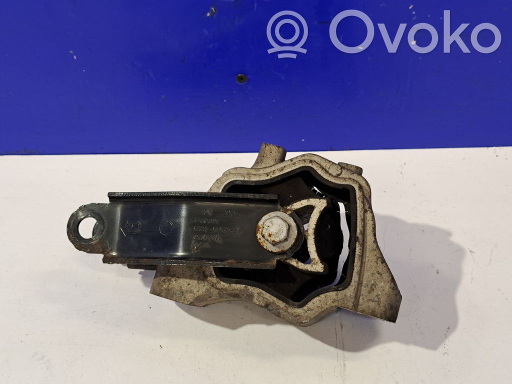 Volvo S60 Engine mount bracket 