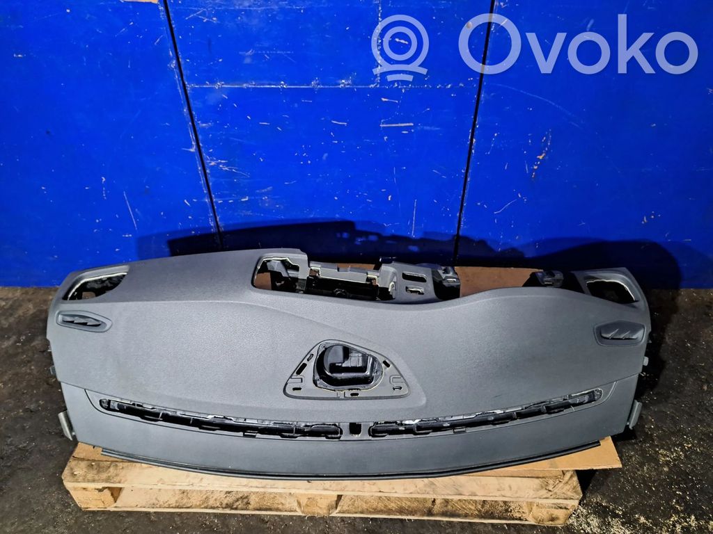 Volvo S60 Panelė 