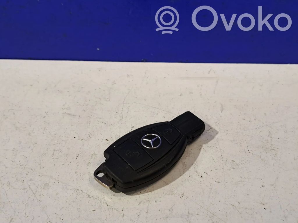 Mercedes-Benz CLS C219 Užvedimo raktas (raktelis)/ kortelė 