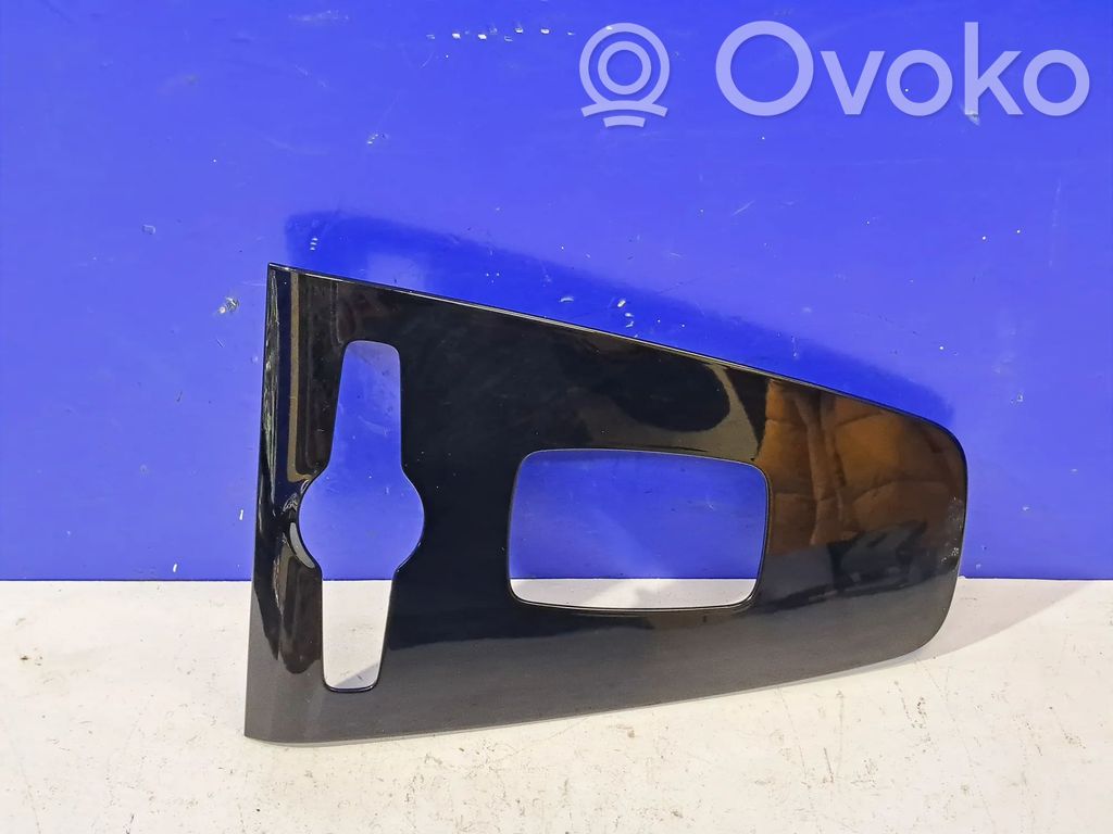 Polestar 2 Rivestimento in plastica cornice della leva del cambio 
