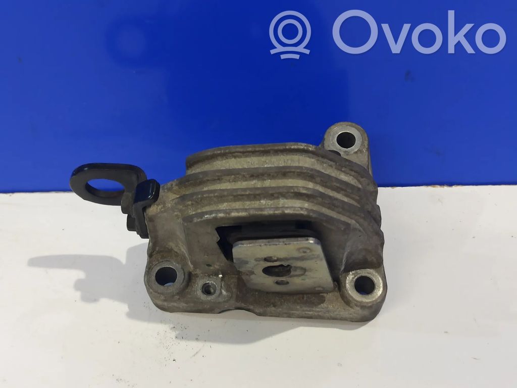 Engine mount bracket   30741583